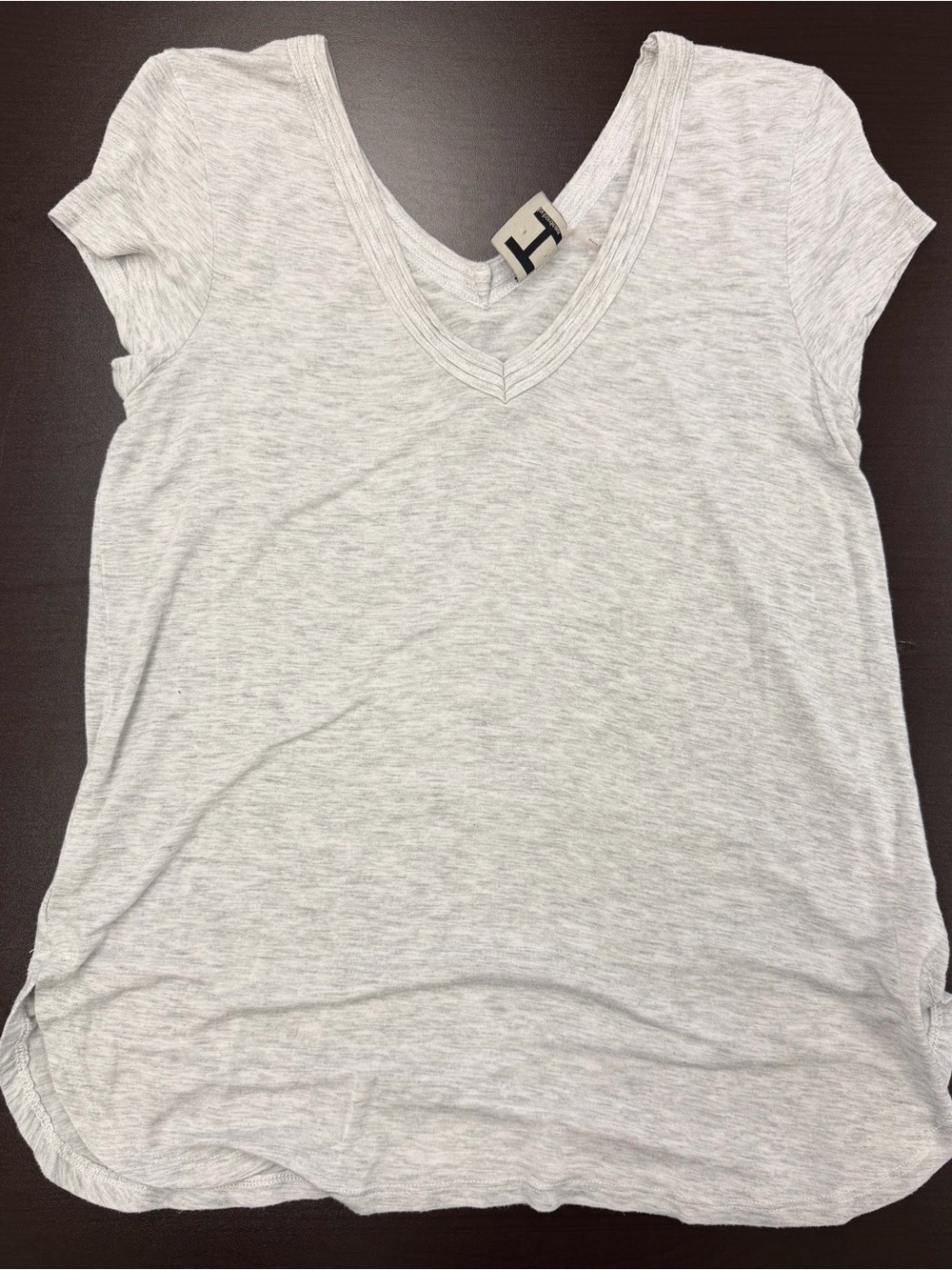 H by Bordeaux Light Gray V-Neck Short Sleeve Tee
